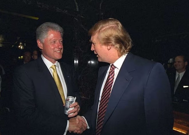 Ông Trump bất ngờ đổi ý, ủng hộ Hạ viện Mỹ công bố hồ sơ Epstein