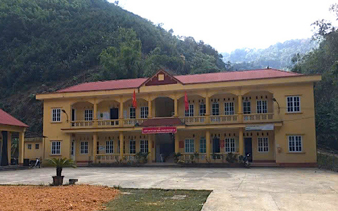The headquarters of the People's Committee of Khanh Long commune (old) after the merger was temporarily arranged for Doan Ket commune police to temporarily use. Photo: DVCC