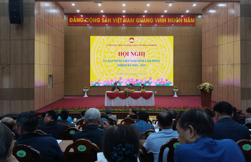 Uy ban Mat tran To quoc Viet Nam tinh Lam Dong to chuc Hoi nghi lan thu 2 thao luan va quyet dinh nhieu noi dung quan trong. Anh: Lam Duc