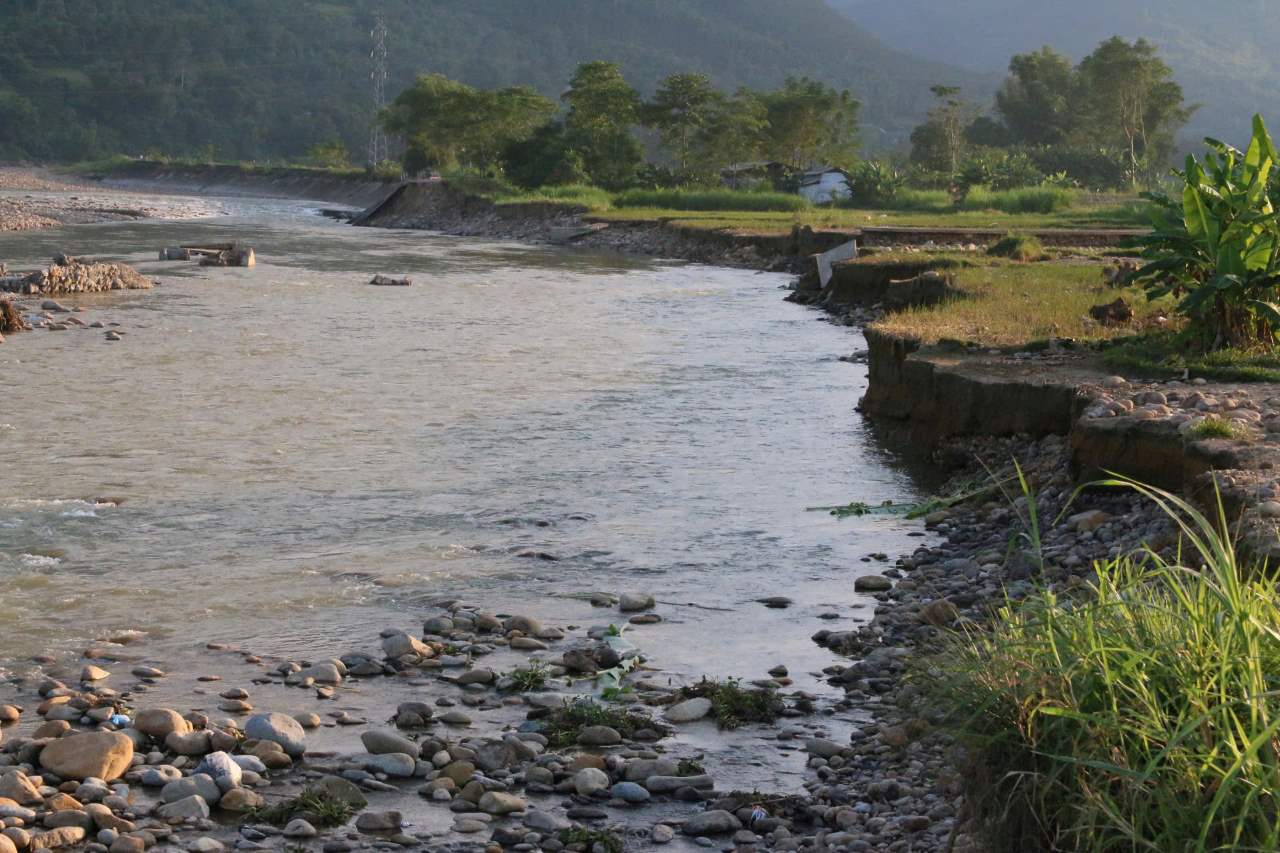 Ke Suoi Thiaは、台風10号の後、ひどく損傷しました。写真:Van Duc.