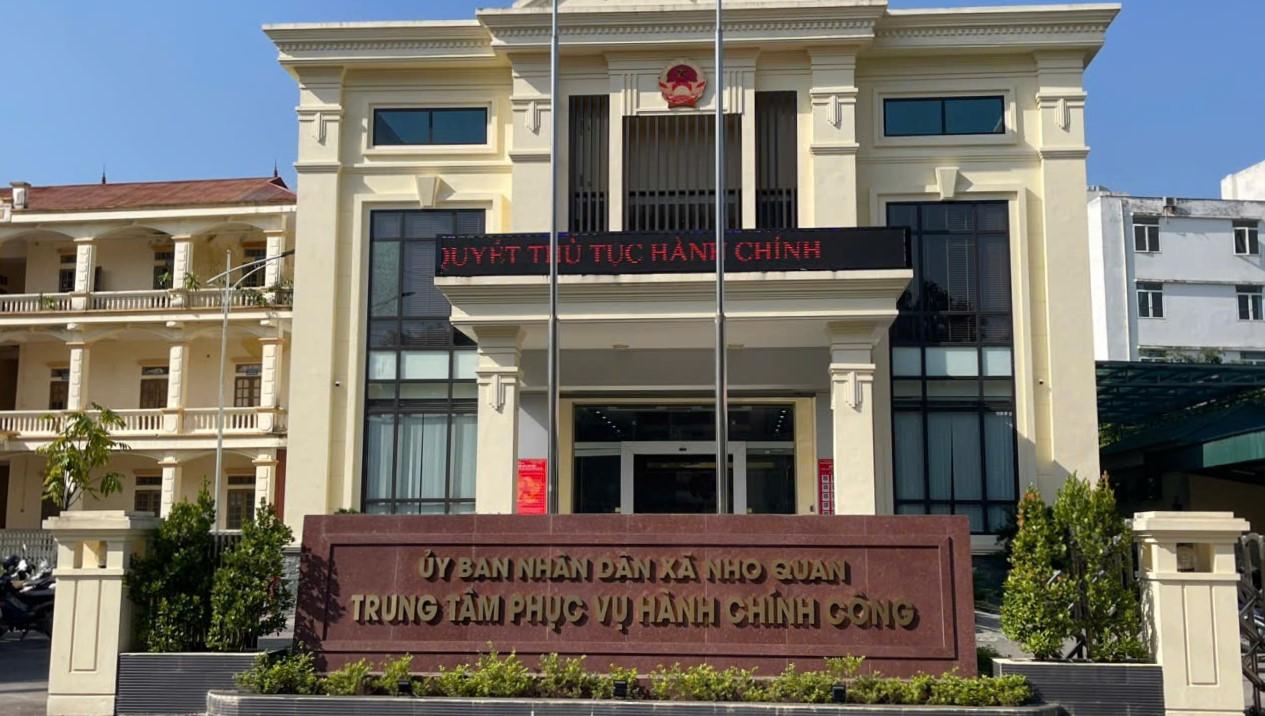 Nho Quan 코뮌 공공 행정 서비스 센터(Ninh Binh)는 웅장하고 현대적으로 투자되었습니다. 사진: Nguyen Truong