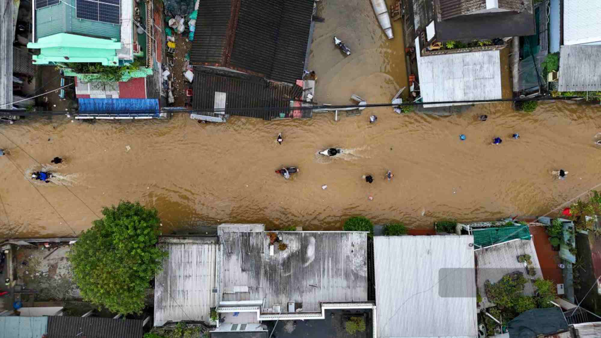 Floods in Hue City. Photo: Nguyen Luan