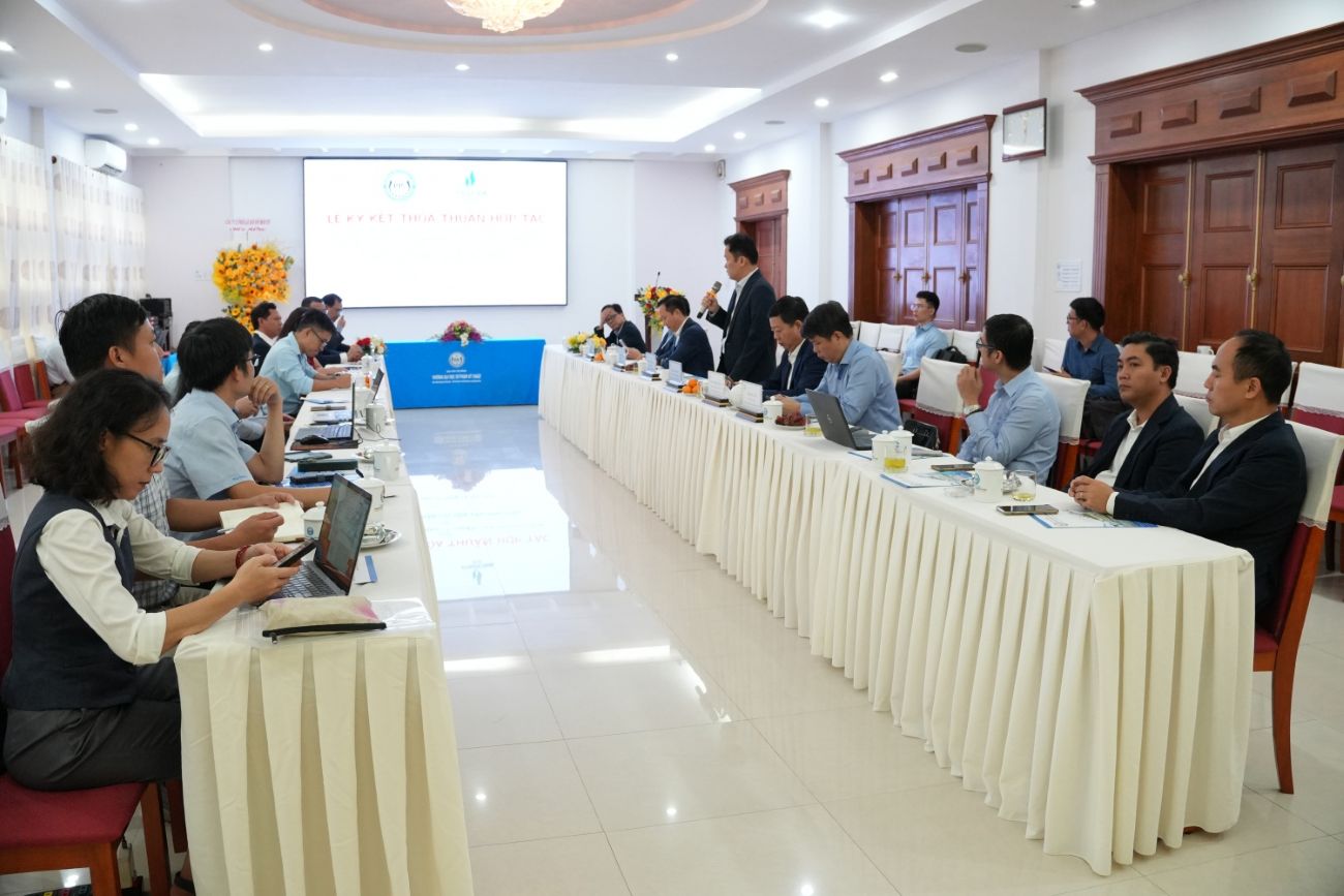 Toan canh le ky ket thoa thuan hop tac giua BSR va UTE