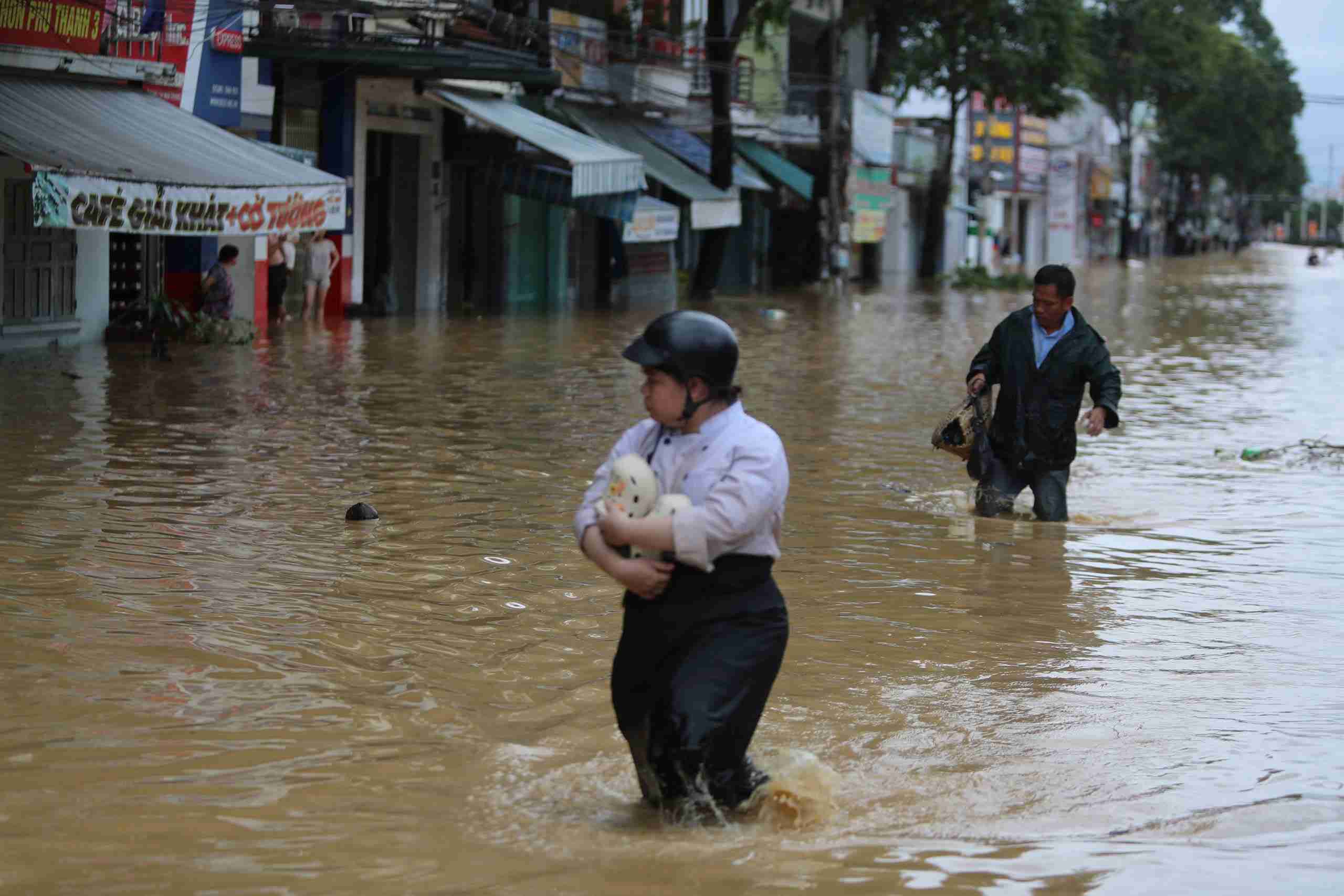Khanh Hoa province will prepare the best conditions for students to return to school after the storm. Photo: Huu Long