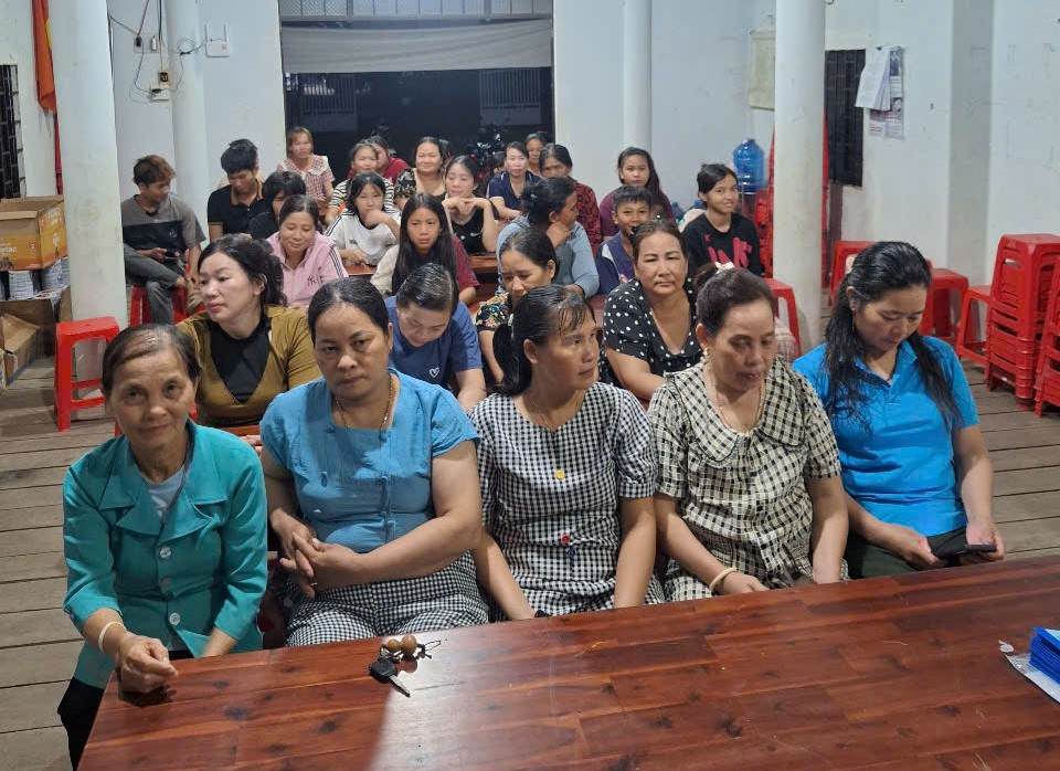 Phu nu tren dia ban duoc tu van, ho tro cham soc suc khoe. Anh: Bao Lam