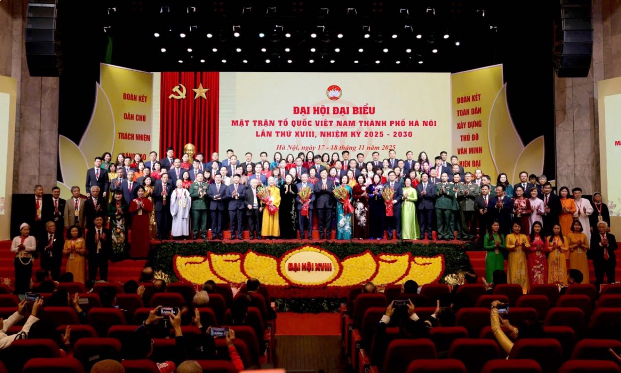 126 vi Uy vien Uy ban MTTQ Viet Nam thanh pho Ha Noi khoa XVIII ra mat tai Dai hoi. Anh: Mai Quy