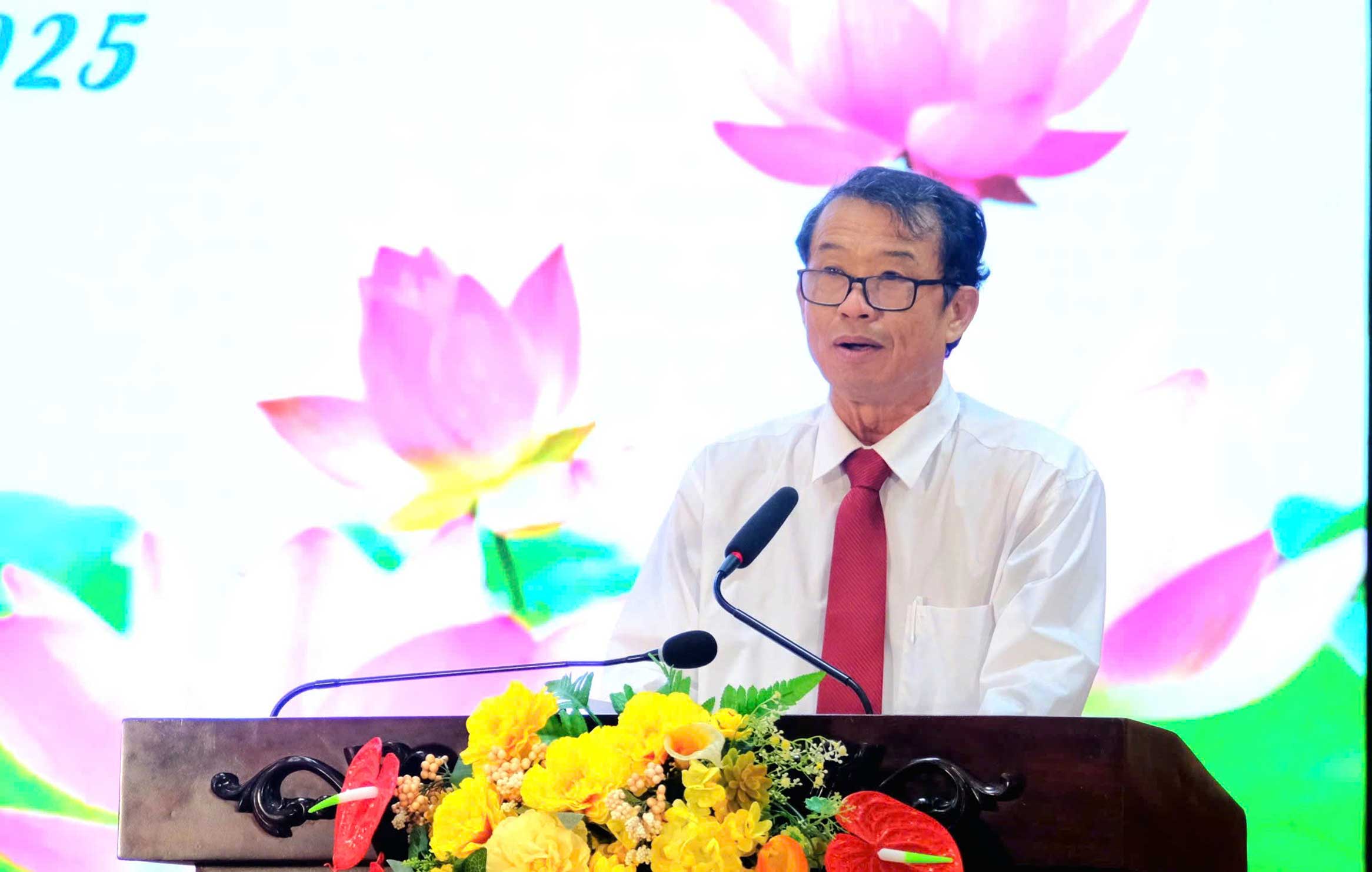 Pho Chu tich UBND TP Can Tho Nguyen Van Khoi phat bieu. Anh: My Ly