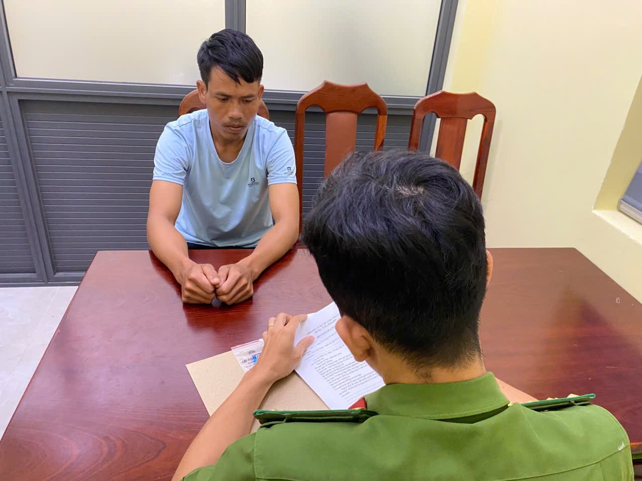 Đối tượng K'Bít bị Công an xã Bảo Lâm 3 (Lâm Đồng) bắt giữ. Ảnh: Phúc Khánh