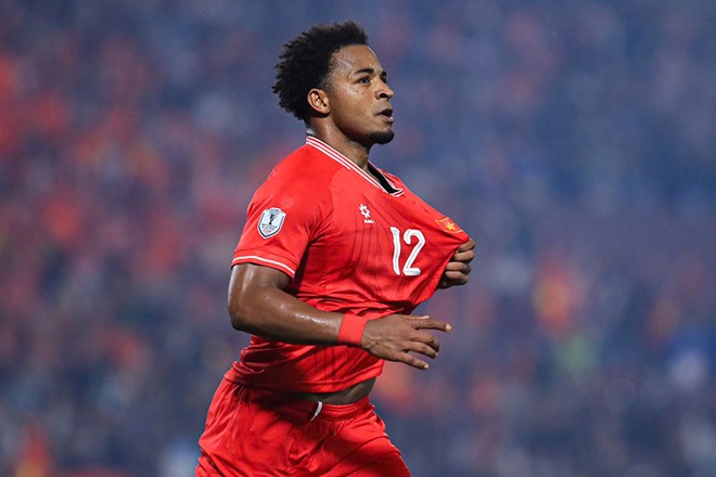 Striker Nguyen Xuan Son will play for the Vietnam team in the match against the Laos team. Photo: Minh Dan