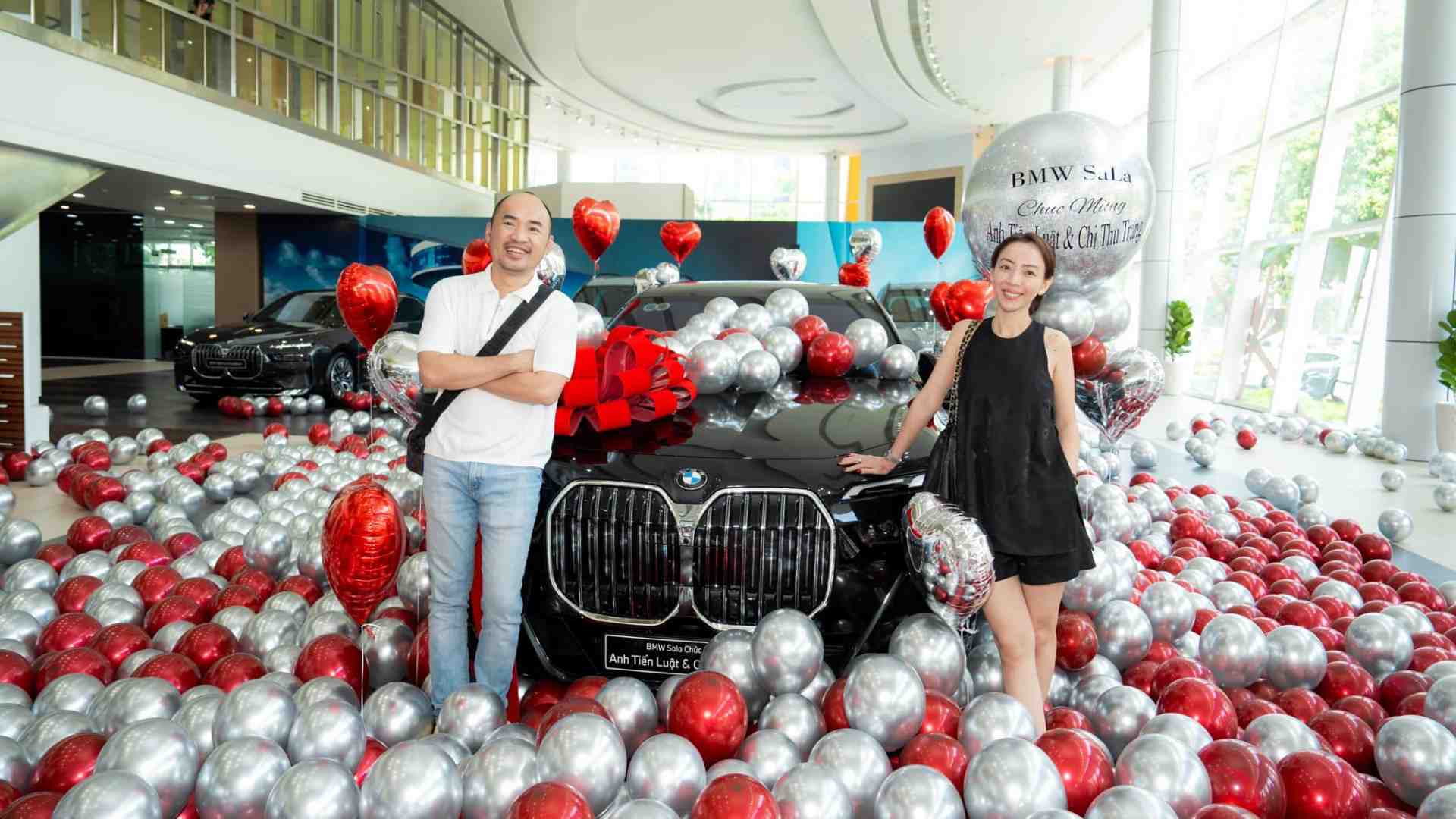 Cap doi tau nhieu xe hop gia tri. Anh: Nghe si cung cap.