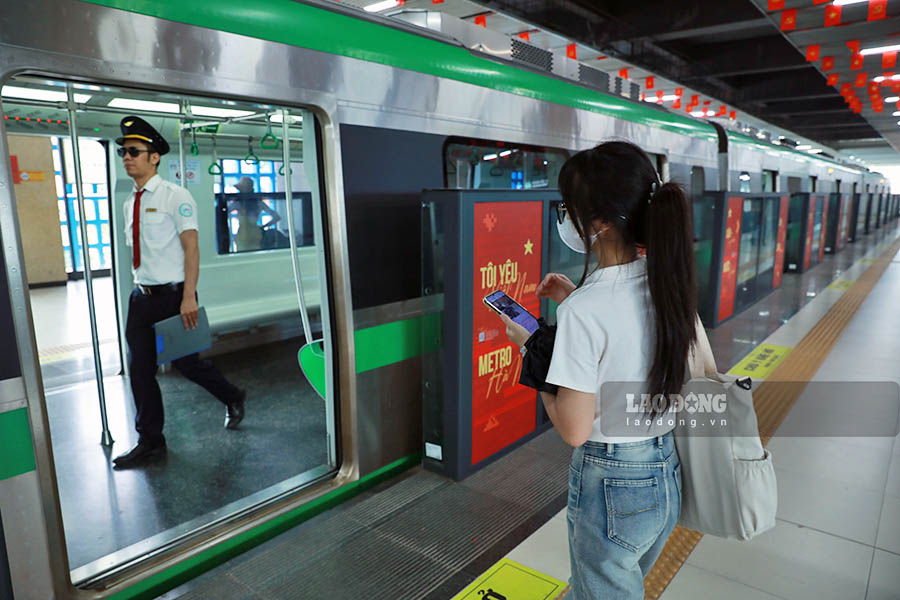 The Cat Linh - Ha Dong metro will apply new technology from today (November 18). Photo: To The
