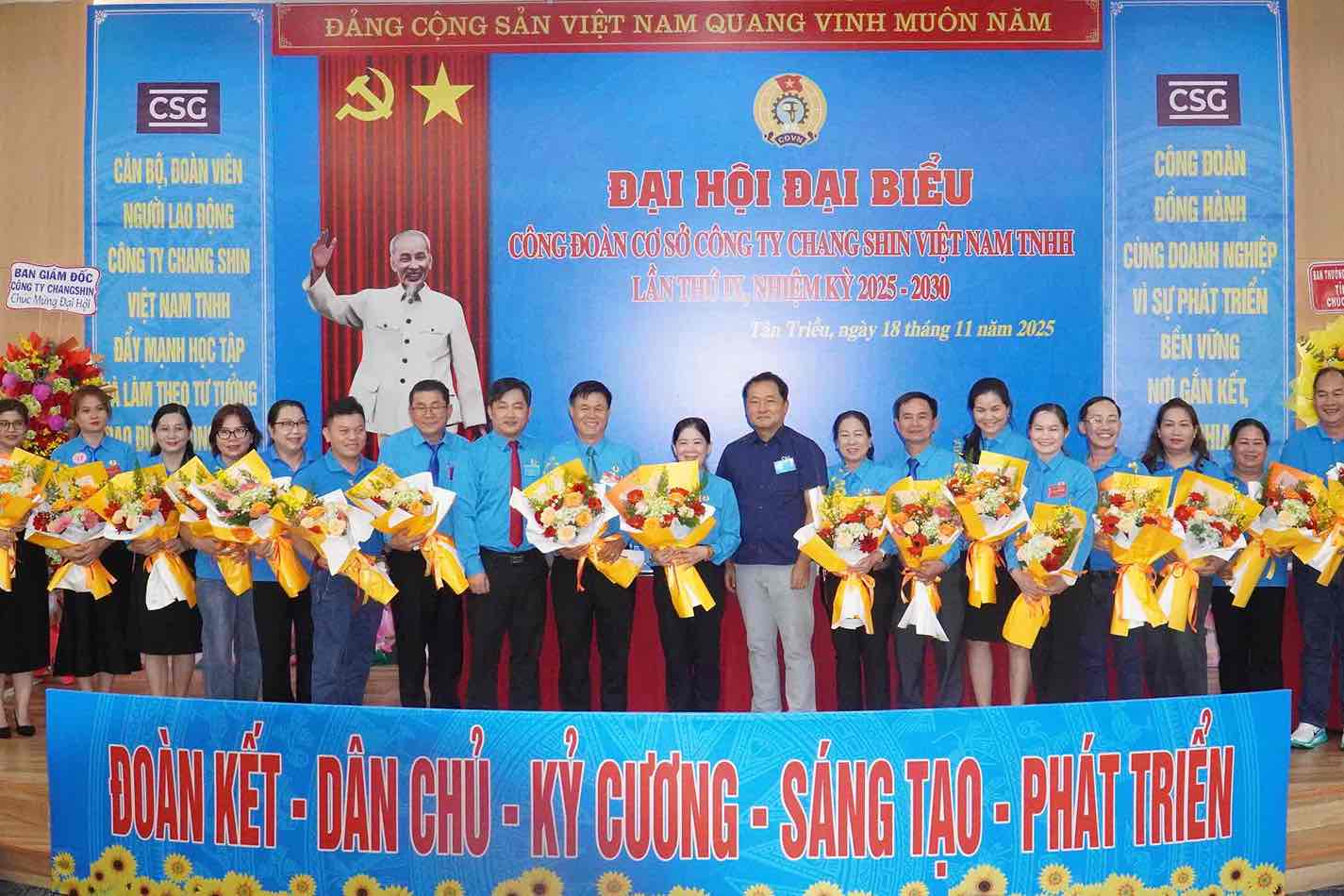 Lancement du Comite executif du syndicat de base de la societe Chang Shin Vietnam TNHH pour la 9e fois mandat 2025-2030 compose de 25 membres. Photo : HAC