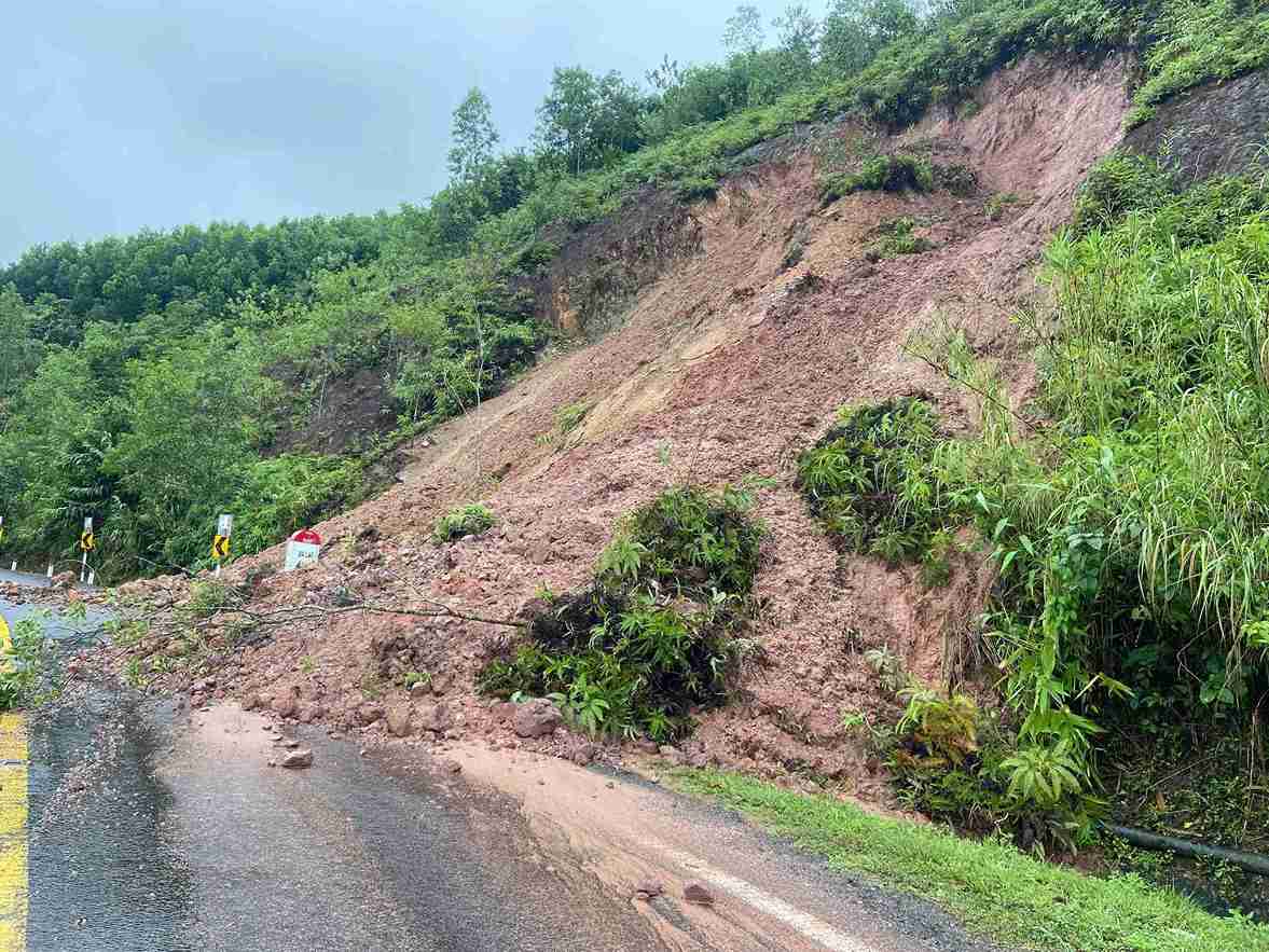 Mot diem sat lo tren deo Khanh Le noi Lam Dong voi Khanh Hoa. Anh: Phuc Khanh