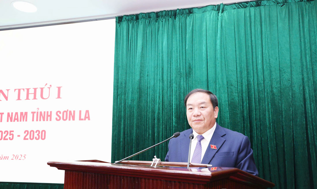 Sr. Cha A Cua - Presidente del MTTQ de Vietnam provincia de Son La Foto: Duy Dung