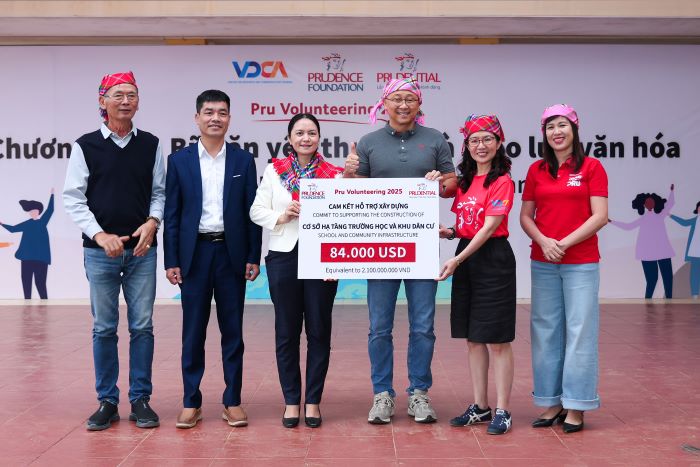 Nhung hoat dong nay la mot phan trong dinh huong phat trien ben vung va trach nhiem xa hoi cua Prudential suot hon 26 nam co mat tai Viet Nam. Anh Prudential  