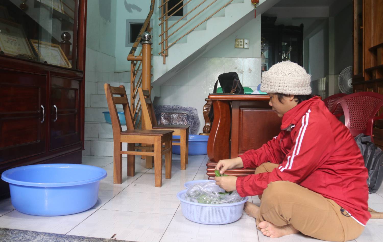 Chi Vu Thanh Thuy dang song nho o nha nguoi than sau hon 10 nam chong choi voi benh. Anh: Phuong Linh