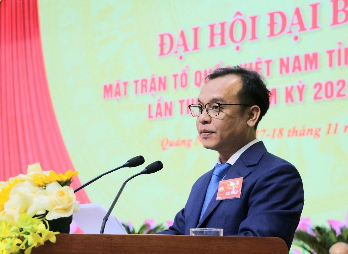 M. U Huan - Secretaire adjoint permanent du Comite provincial du Parti provincial de Quang Ngai president du Comite du Front populaire vietnamien de la province de Quang Ngai s'exprime lors du Congres. Photo : Front de Quang Ngai