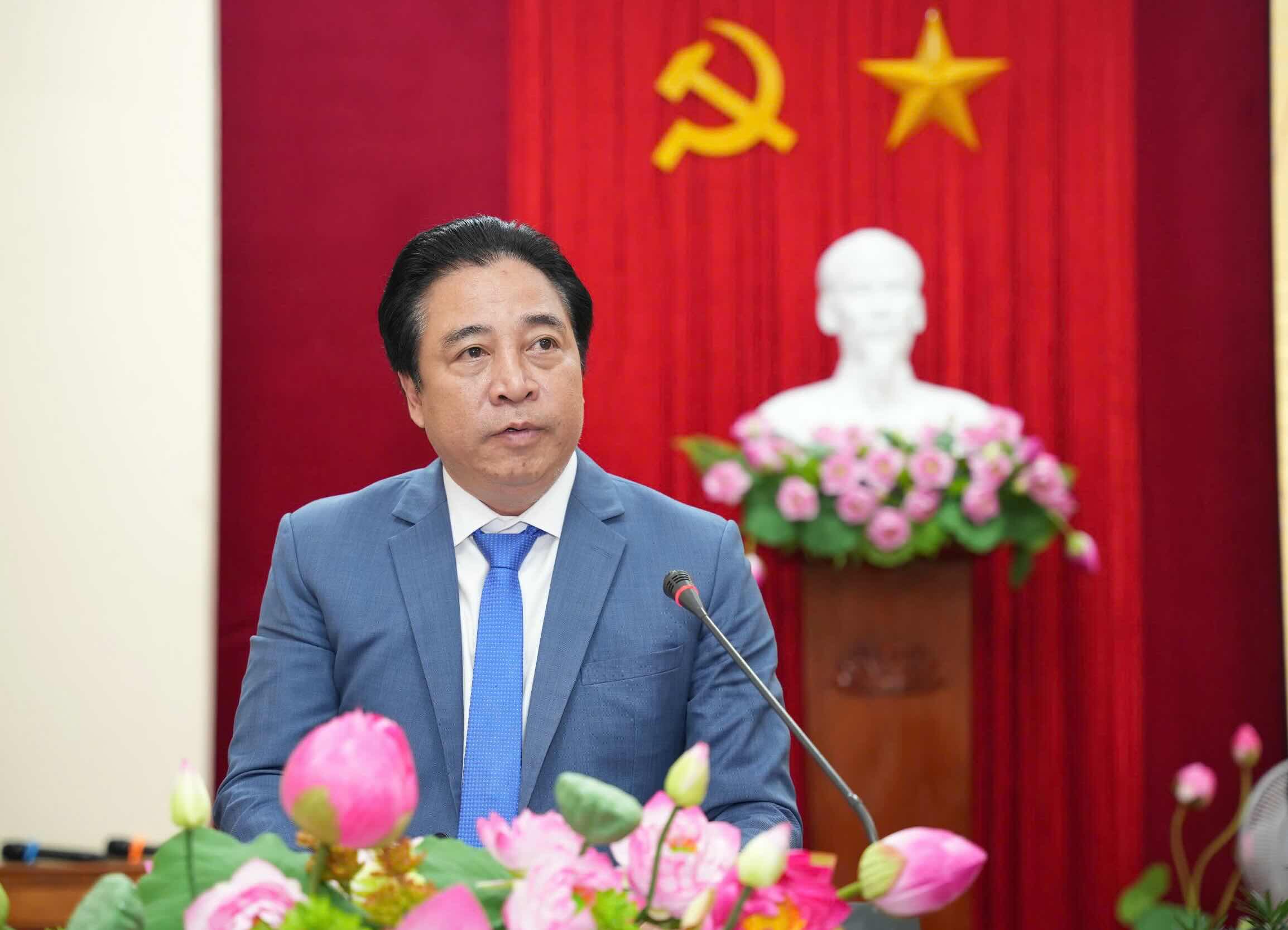 Mr. Nguyen Khac Toan was elected Chairman of the Hue City People's Committee. Photo: Ngoc Minh.