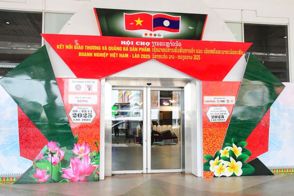 The fair connecting trade and promoting enterprise products between Vietnam and Laos, jointly organized by the Ministries of National Defense of the two countries, will take place from November 20 to 23, 2025. Photo: Thu Thuy