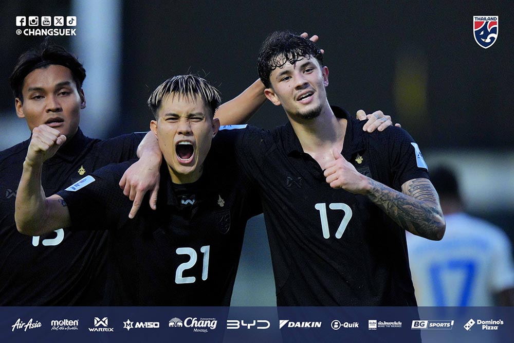 태국 대표팀은 2027 아시안컵 최종 예선 D조에서 계속해서 유리한 고지를 유지하고 있습니다. 사진: Changsuek