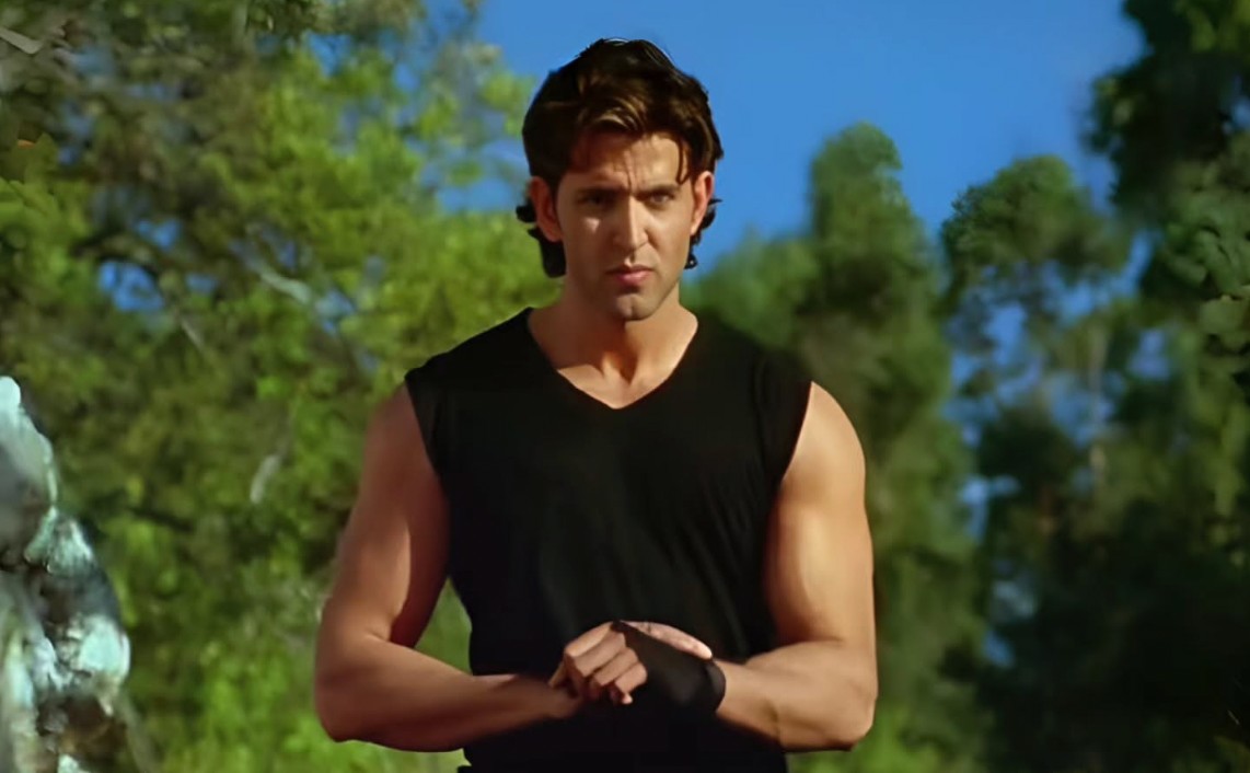 Nam dien vien Hrithik Roshan trong phim “Dhoom 2“. Anh: Cat tu video