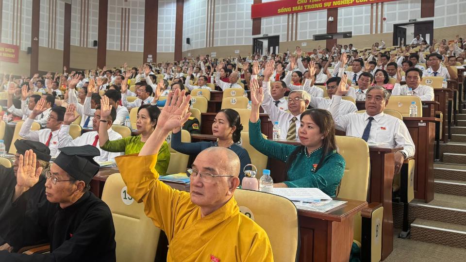 Cac dai bieu tham gia hiep thuong, thong nhat phuong huong va nhiem vu nhiem ky moi. Anh: Hoang Loc