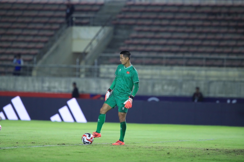 Thu mon Dinh Trieu co the bat chinh trong tran dau gap Lao. Anh: Minh Dan