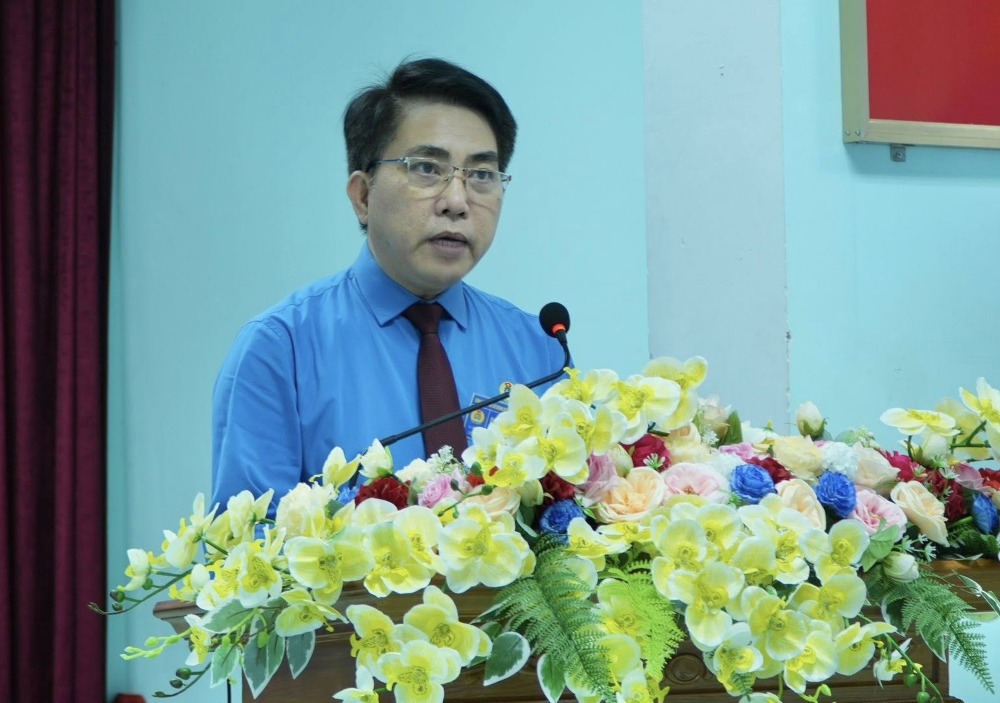 Dong chi Phan Thanh Lan – Pho Chu tich LDLD tinh Quang Tri phat bieu tai Dai hoi. Anh: Cong doan Quang Tri