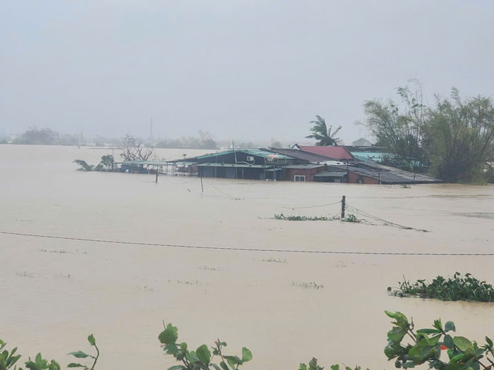 Nhieu nha dan chi con thay noc. Anh: Hoai Luan 