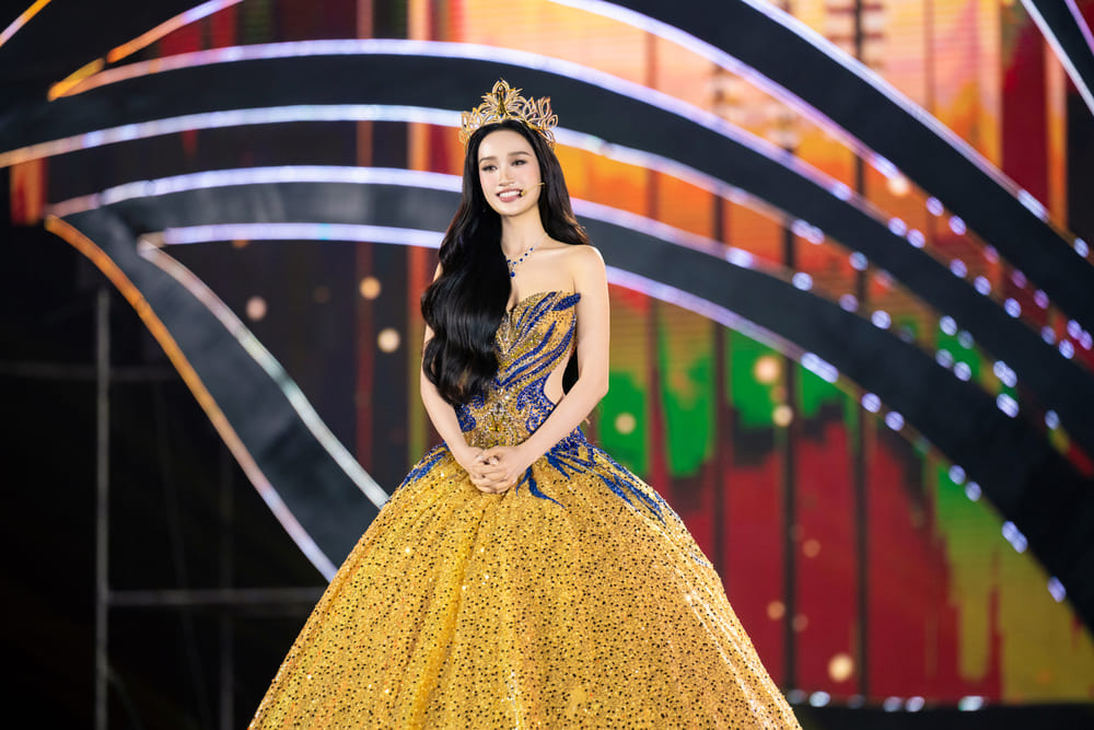 ドゥオン・トラ・ザンさんは任期終了後、イメージを一新した。写真：キャラクター提供