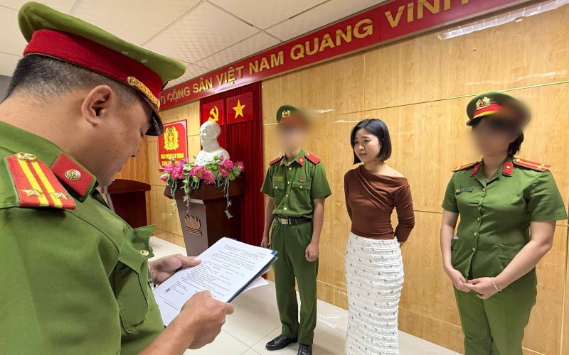 Làm giả hợp đồng mua bán đất, nữ nghi phạm sa lưới công an Đà Nẵng. Ảnh: CACC