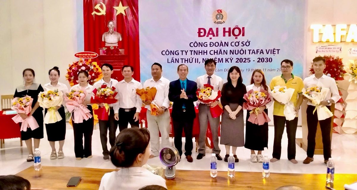 Ban chap hanh Cong doan co so Cong ty Tafa Viet, nhiem ky 2025 - 2030. Anh: Ban Cong doan