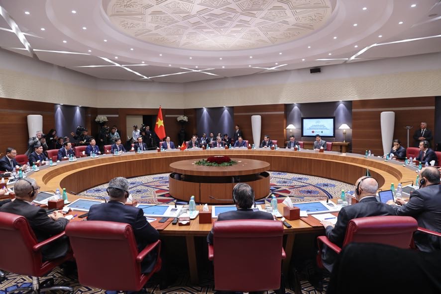 Overview of the talks between Politburo member and Prime Minister Pham Minh Chinh and Prime Minister of Algeria Sifi Ghrieb. Photo: VGP