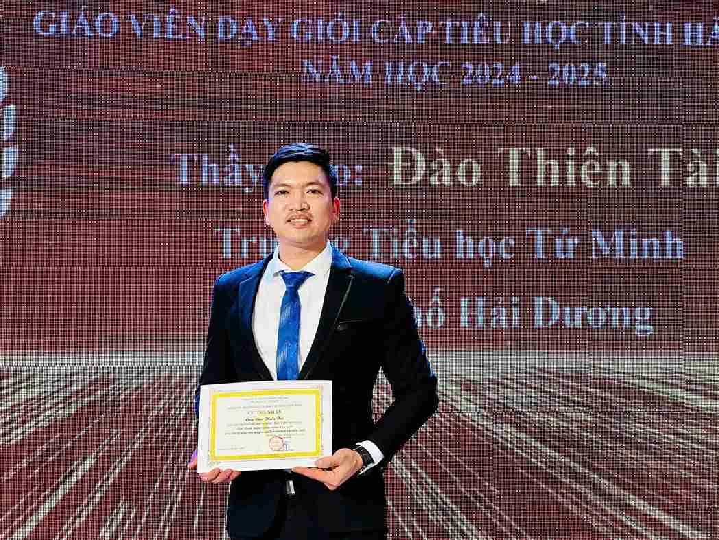 Thay Dao Thien Tai - giao vien tre mang den suc song, nang luong va sang tao. Anh: Nhan vat cung cap