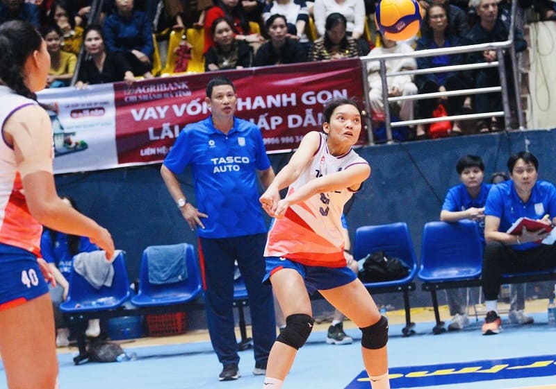 하노이 여자 배구팀이 2026년 전국 선수권 대회에 복귀했습니다. 사진: VFV