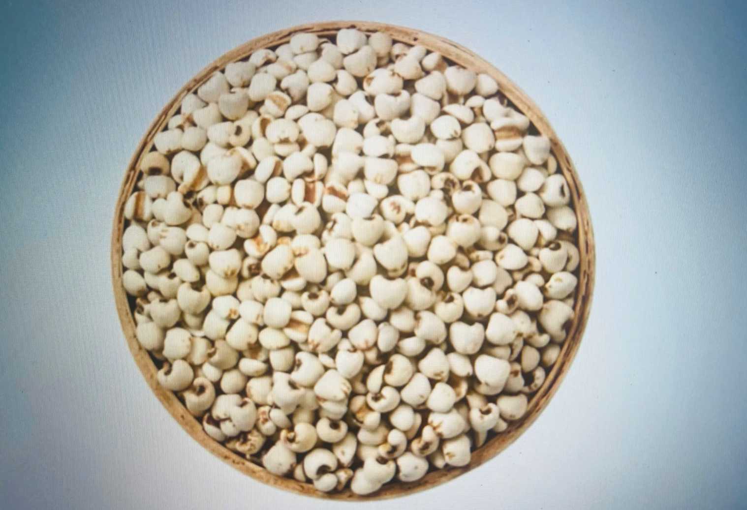 Khanh Hoa has just announced the recall of medicinal herbs that were marketed by the Traditional Medicine Diagnosis Department of Doctor Luong Manh Tuan (Tuyen Quang) and did not meet quality standards. Photo: Phuong Linh