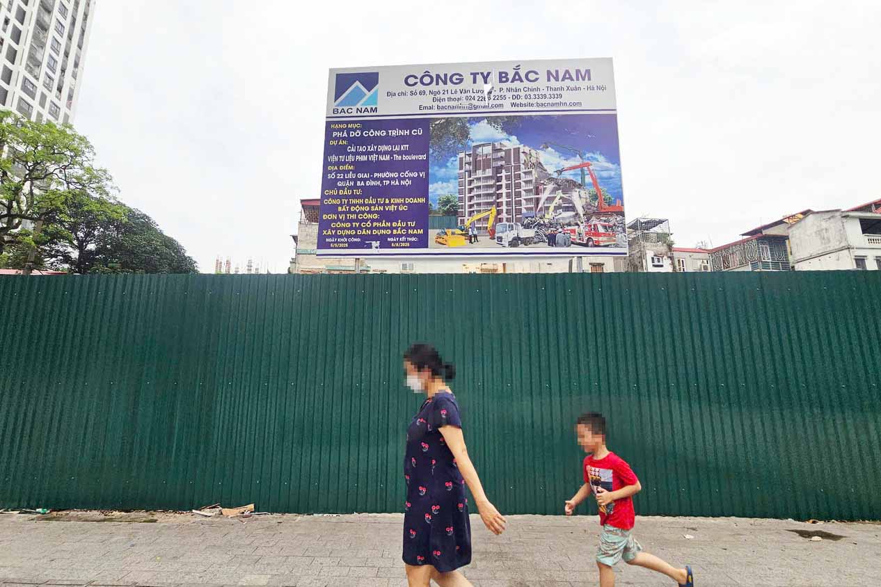 Khu dat dien tich hon 1.300 m2 so 22 Lieu Giai hien da duoc quay ton. Anh: Dinh Phong 