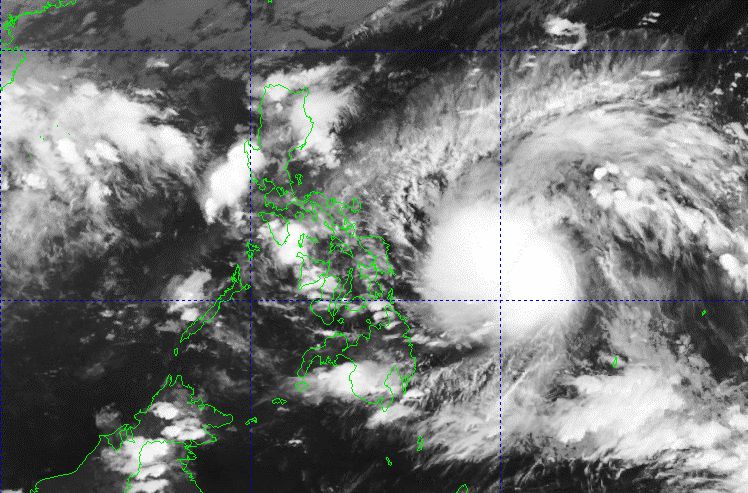 Satellite image of storm Kalmaegi - the predecessor of storm No. 13 - at 9:00 p.m. on November 2, 2025. Photo: PAGASA