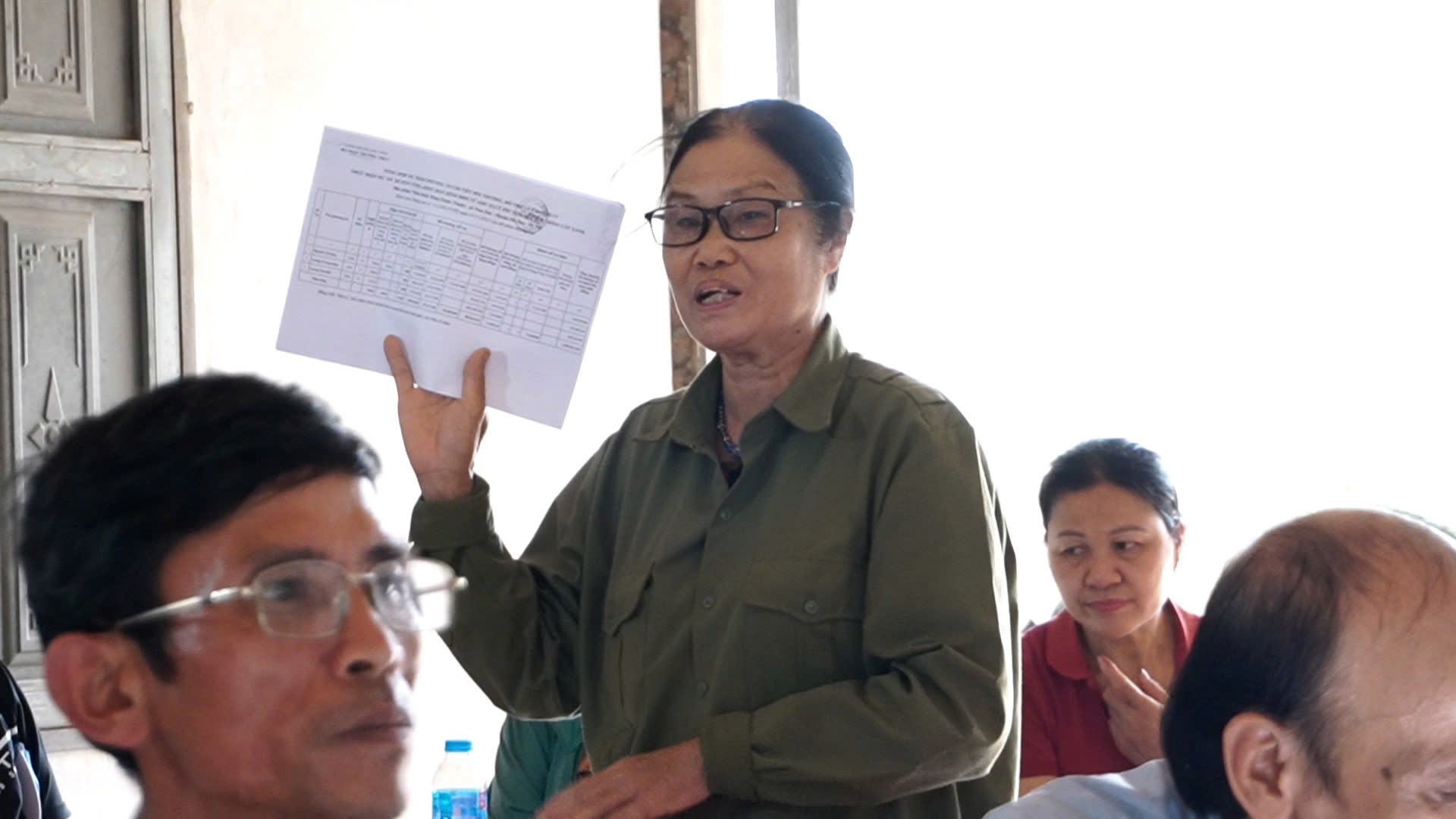 Hà Nội giao đất tái định cư, cấp sổ đỏ cho hàng chục hộ dân sau cả thập kỷ chờ đợi