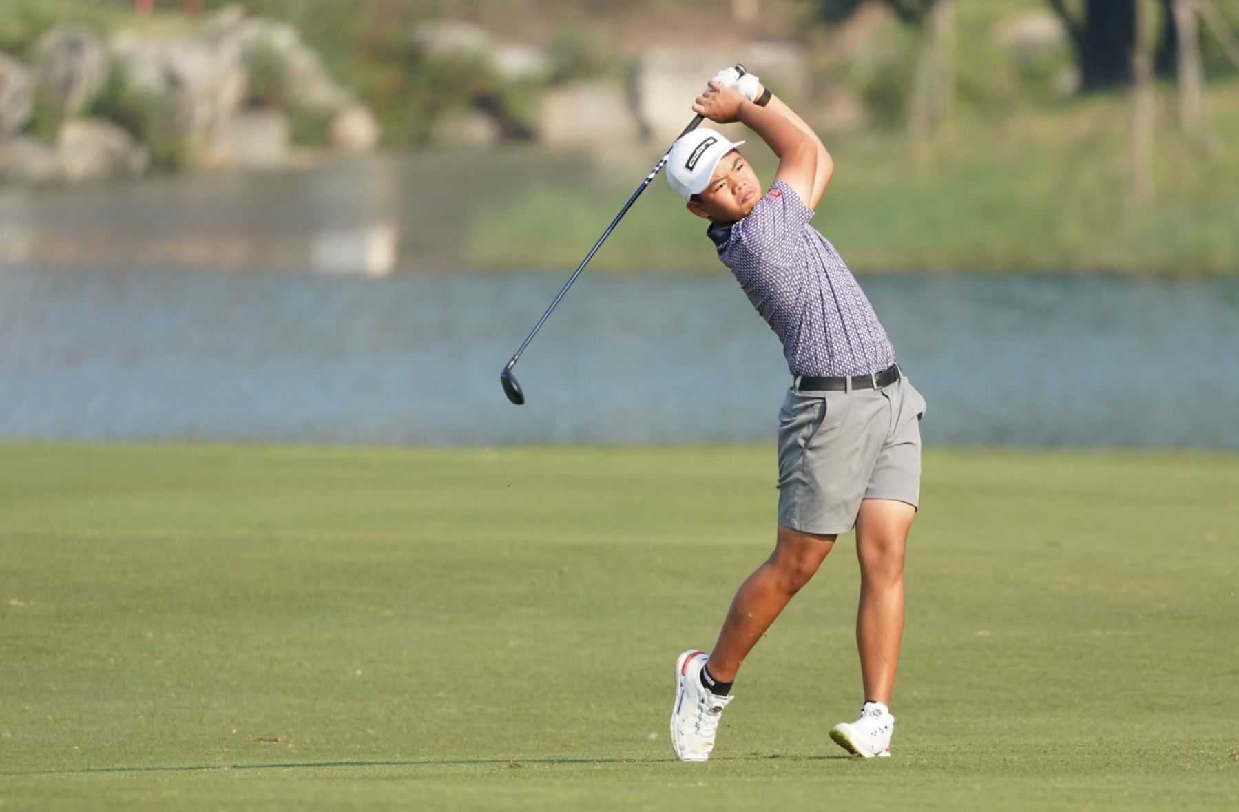 Trong Hoang is a member of the Vietnam Golf Team participating in the 33rd SEA Games for the first time. Photo: Nhu Y