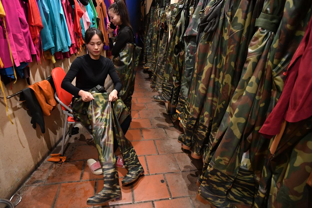 Truoc gio bieu dien. Anh: Viet Van 