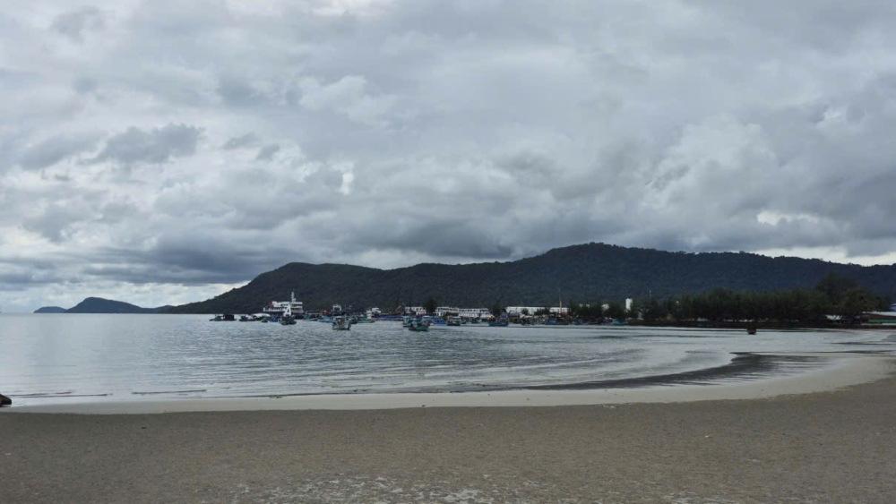 El ferry a Phu Quoc suspende temporalmente sus operaciones debido al mal tiempo. Foto: Nguyen Anh