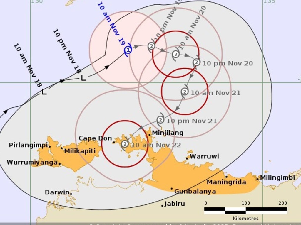 Du bao duong di va khu vuc do bo cua bao Fina dang anh huong truc tiep den thoi tiet phia bac Australia. Anh: BOM