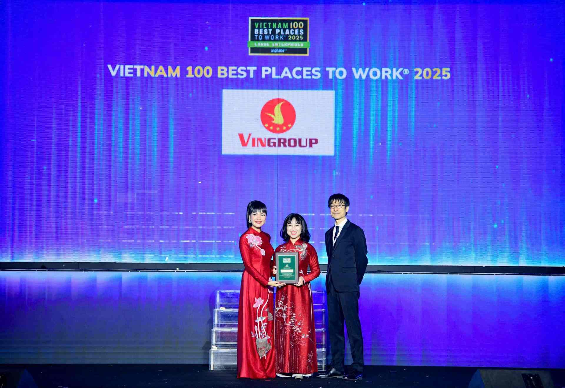 Vingroup tang 2 bac len vi tri thu 6 trong Top 10 Noi lam viec Tot nhat Viet Nam, khang dinh suc hap dan va uy tin tren thi truong nhan su. Anh: Vingroup