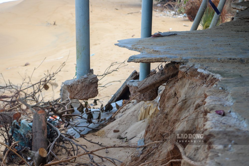 Cac cua hang chu dong dong cua de dam bao an toan cho nguoi dan va du khach.