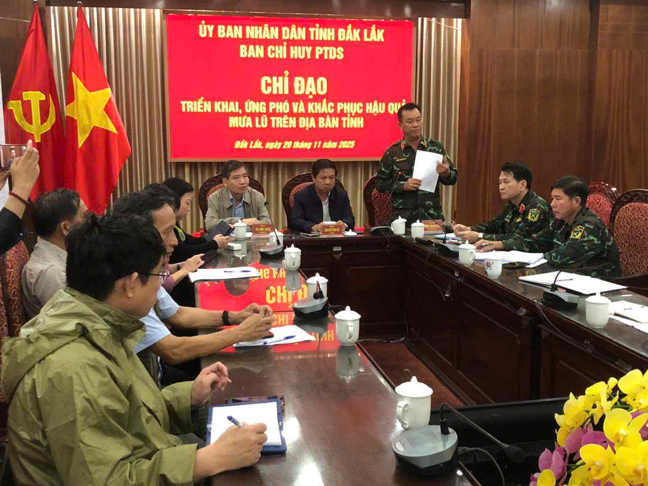 Chinh quyen cac cap cua tinh dang don toan luc ung pho voi mua lu. Anh: UBND tinh Dak Lak