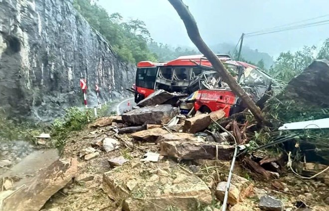 Hien truong vu sat lo deo. Anh: VGP