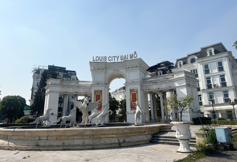 Cong chao du an Louis City Dai Mo. Anh: Nhom PV