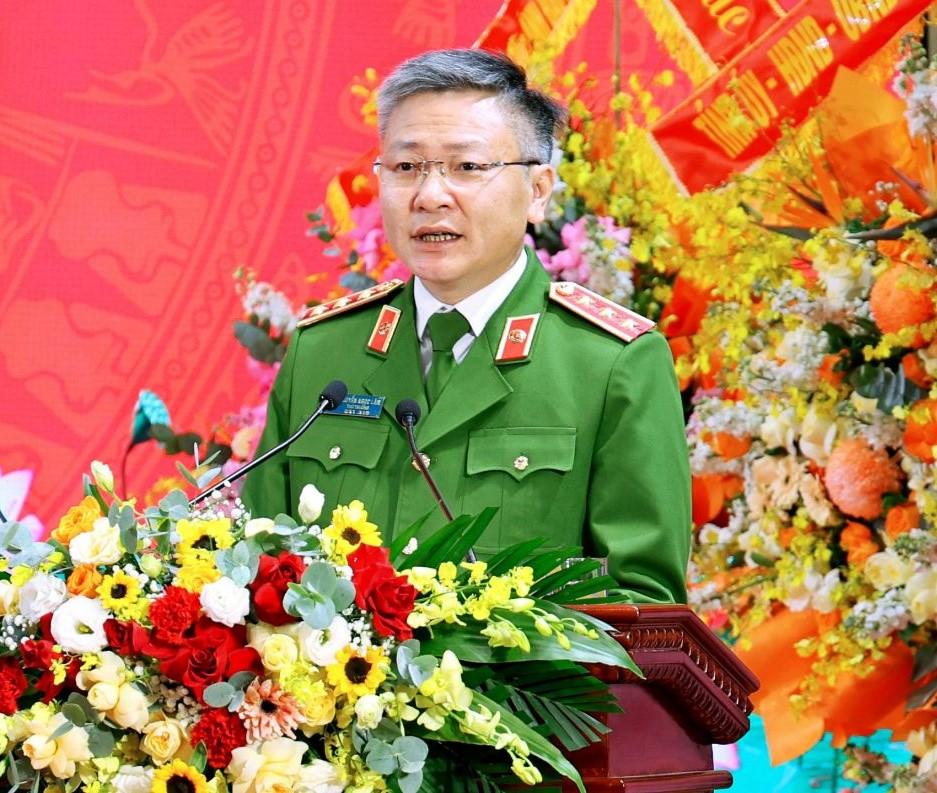 Thuong tuong Nguyen Ngoc Lam - Thu truong Bo Cong an phat bieu chi dao tai buoi le cong bo. Anh: Dieu Anh