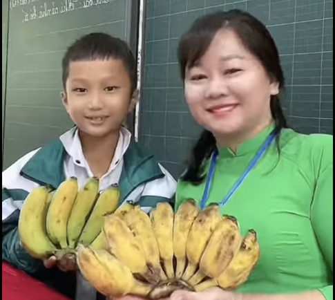 Nhung nai chuoi chua dung tinh cam hoc sinh vung cao. Anh: NVCC